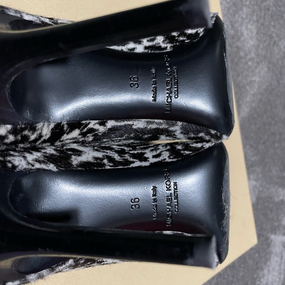 Black and white Michael Kors heels - Picture 7 of 12